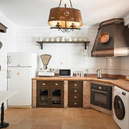 Casa Fernandez De Cordoba Con Chimenea De Pellet En * Illora
